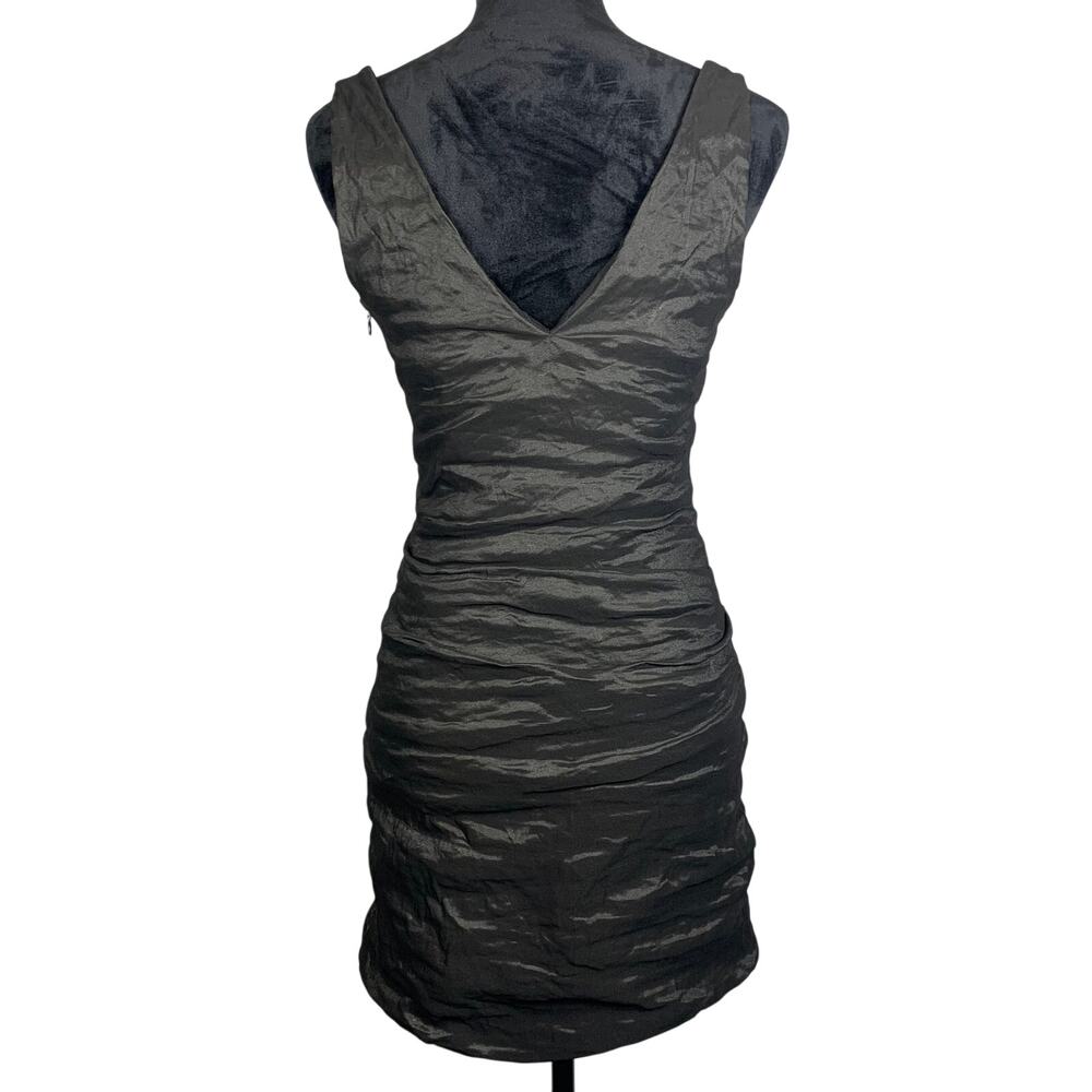 Nicole Miller Ruched Bodycon Dress Women’s 8 Black Sleeveless V Neck Cocktail - Picture 5 of 8